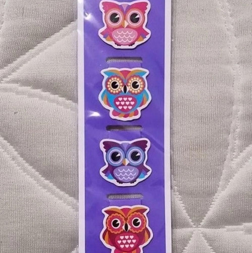 Barnes & Noble Owl Clips